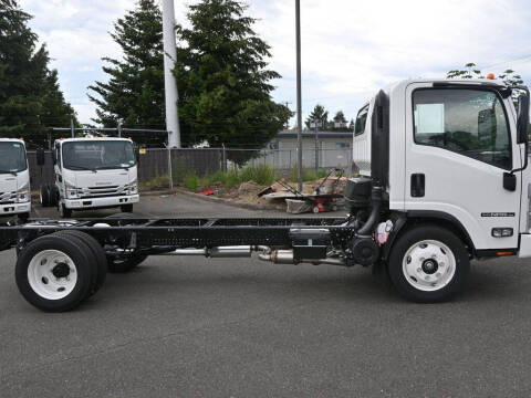 2024 Isuzu NPR HD 1F3