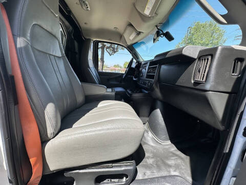 2018 Chevrolet Express 2500