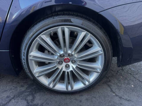 2015 Jaguar XJL Portfolio