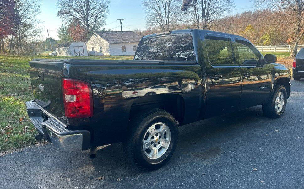 2011 Chevrolet Silverado 1500 for sale at COLLEGE MOTORS LLC in South Bend, IN