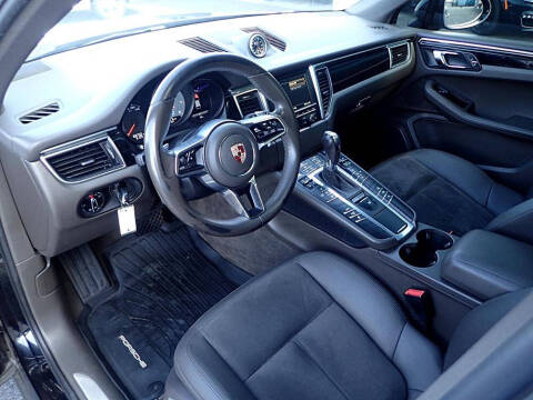 2015 Porsche Macan S