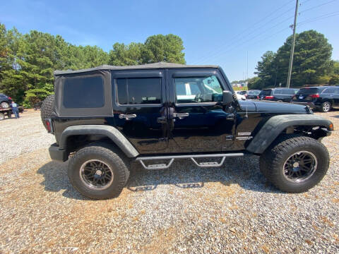 2013 Jeep Wrangler Unlimited for sale at Good Wheels Auto Sales, Inc in Cornelia GA