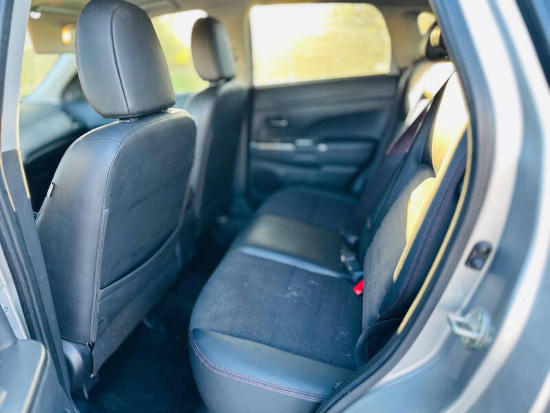 2023 Mitsubishi Outlander Sport ES