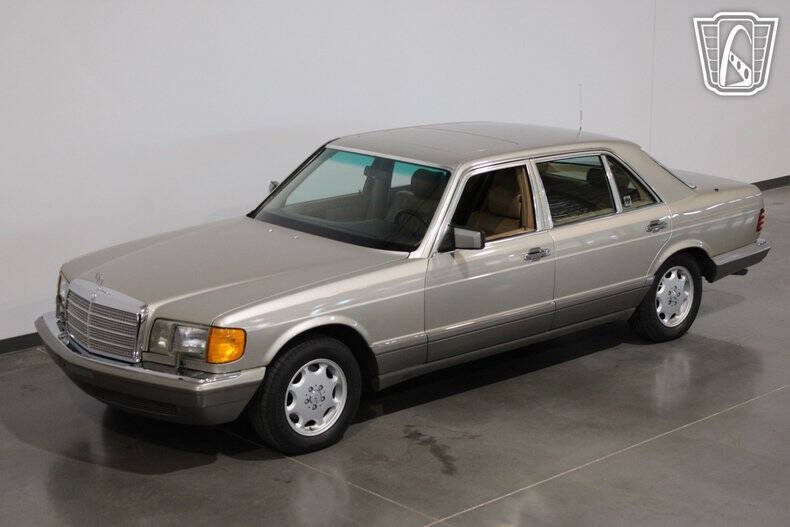 1988 Mercedes-Benz 560-Class 560 SEL
