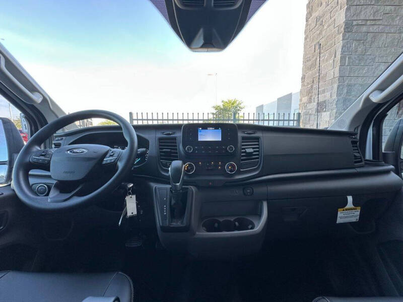 2025 Ford Transit