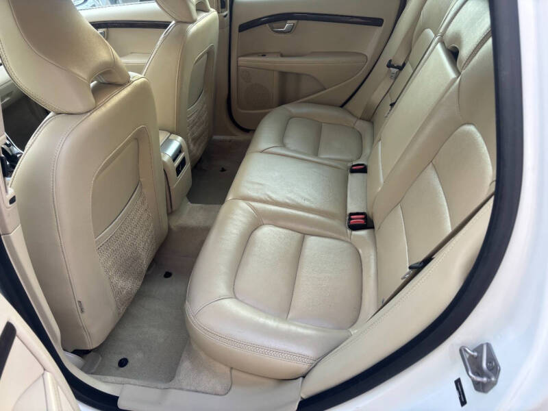 2015 Volvo XC70 T6