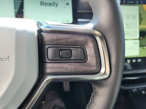 2023 Rivian R1S Adventure