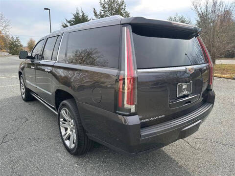 2017 Cadillac Escalade ESV Premium Luxury