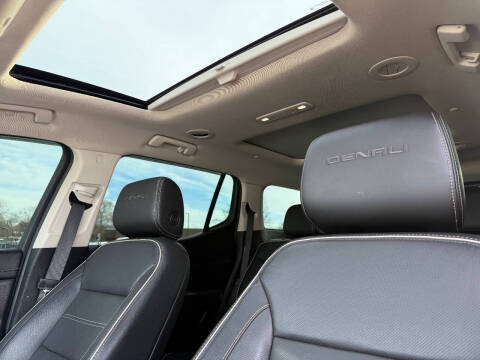 2020 GMC Acadia Denali