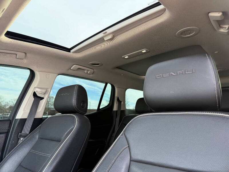 2020 GMC Acadia Denali