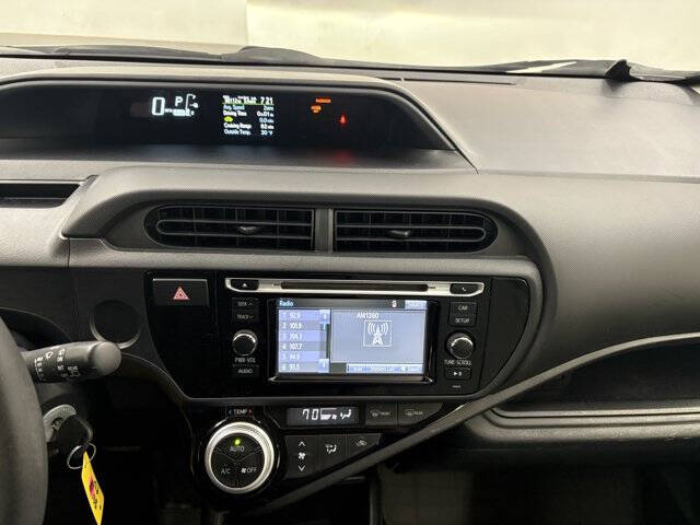 2016 Toyota Prius c One