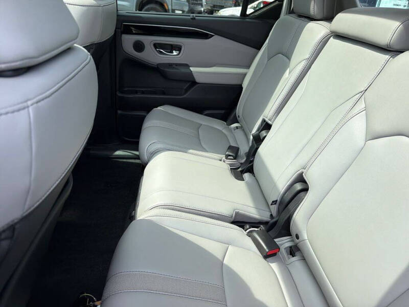 2024 Honda Pilot Touring