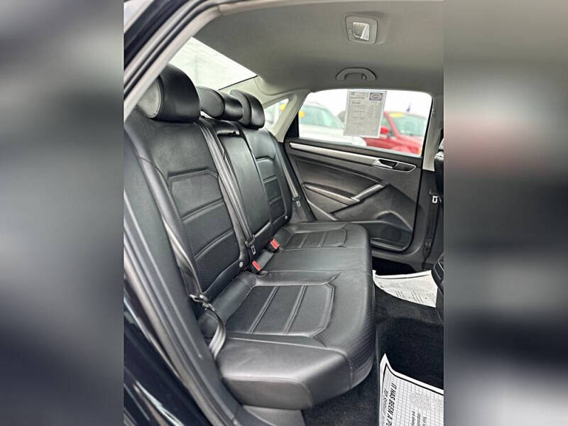 2018 Volkswagen Passat 2.0T R-Line