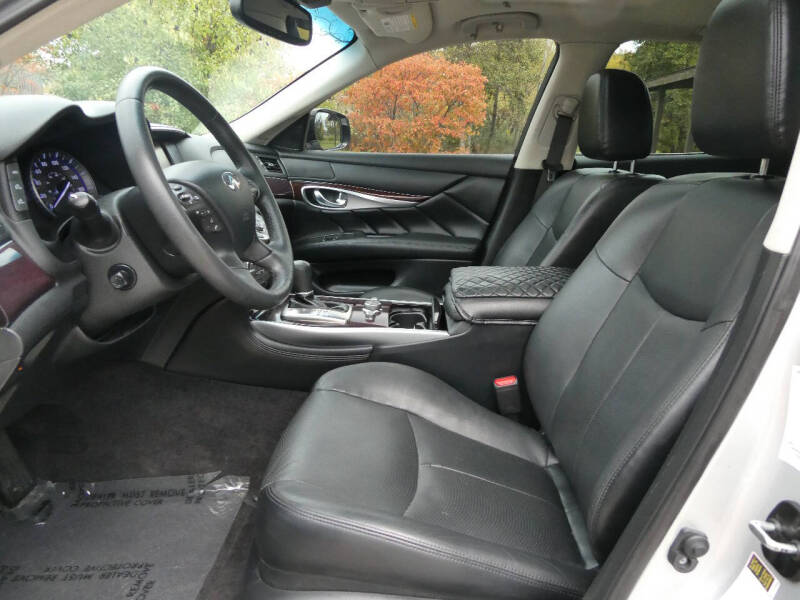 2019 Infiniti Q70 3.7 Luxe