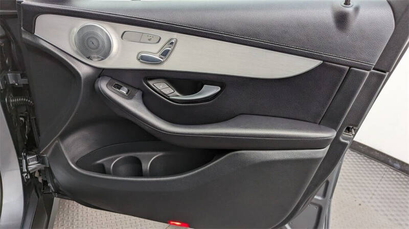 2017 Mercedes-Benz GLC GLC 300