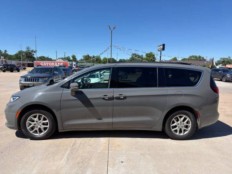 2022 Chrysler Pacifica Touring L