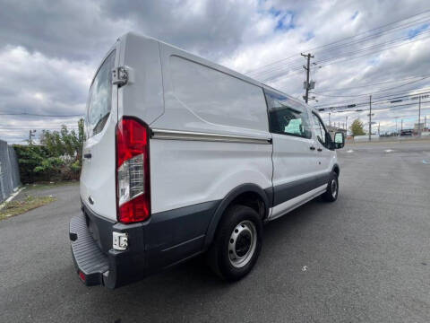 2018 Ford Transit 250