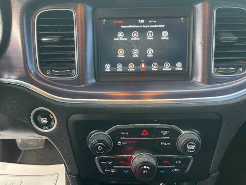 2018 Dodge Charger SXT