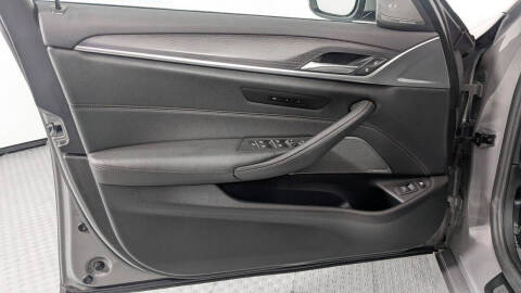 2022 BMW 5 Series 530e