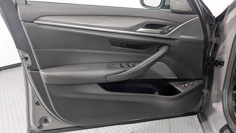 2022 BMW 5 Series 530e