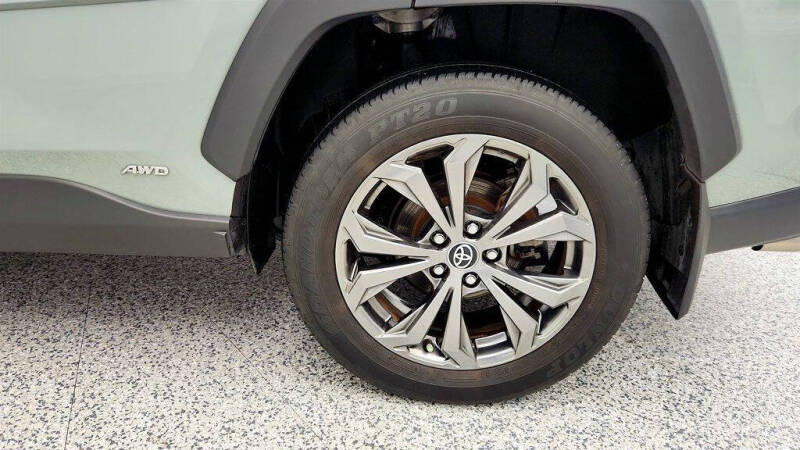 2023 Toyota RAV4 Hybrid XLE Premium