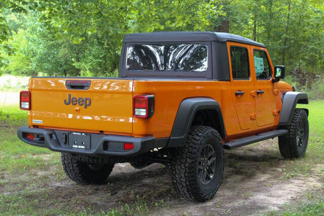 2025 Jeep Gladiator Sport S