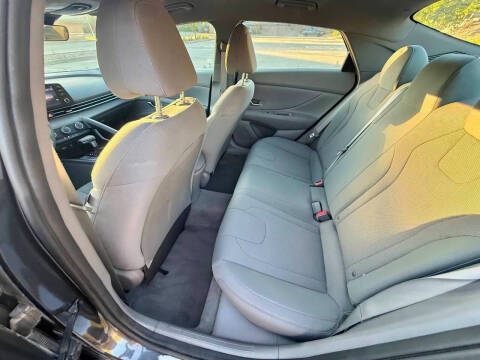 2021 Hyundai Elantra