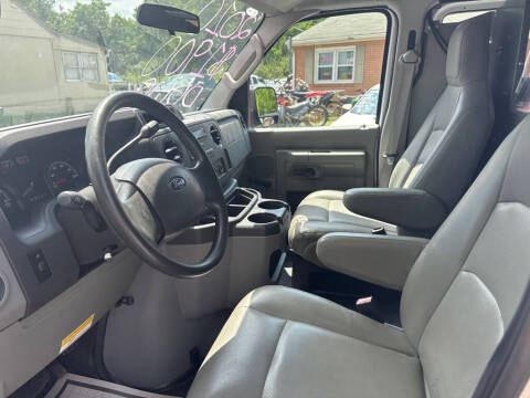 2010 Ford E-Series E-250