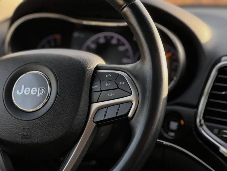 2019 Jeep Grand Cherokee Limited photo 29