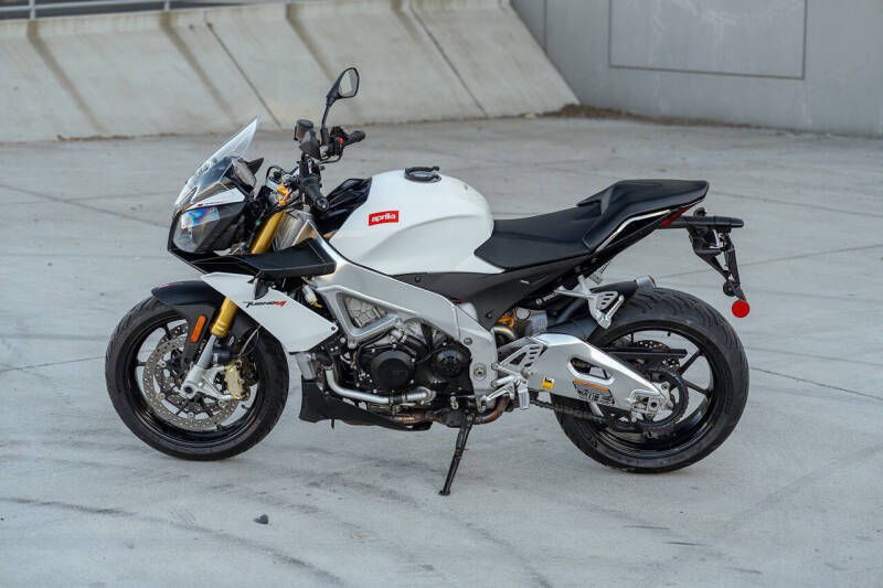 2015 Aprilia Tuono V4