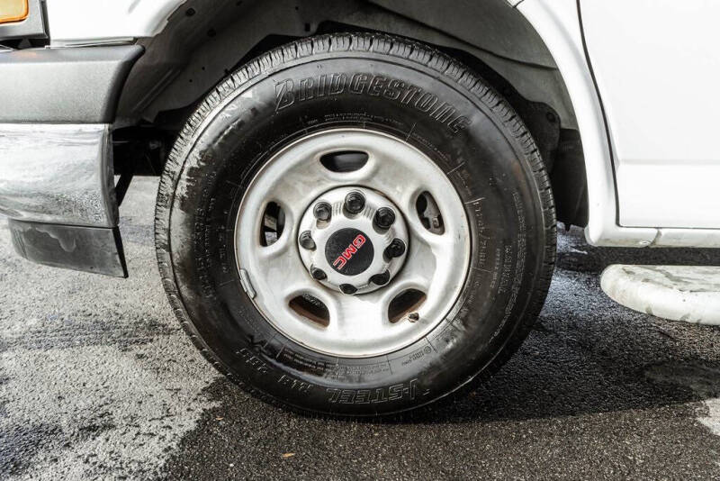 2023 GMC Savana 2500