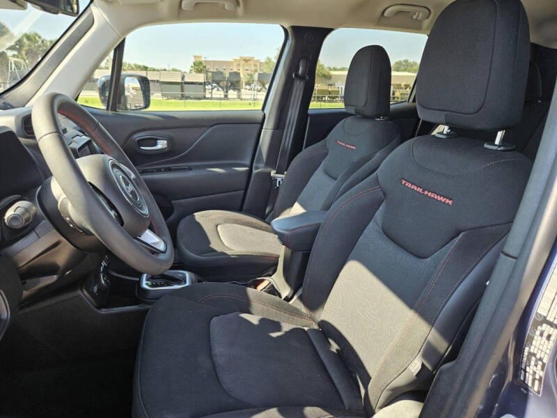 2023 Jeep Renegade Trailhawk