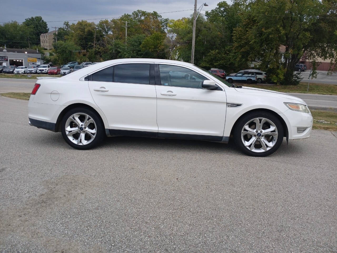 2010 Ford Taurus for sale at Fast Track Auto Mart in Kansas City, MO