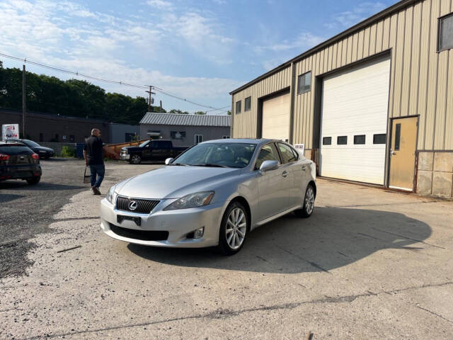 2009 Lexus IS 250's photo