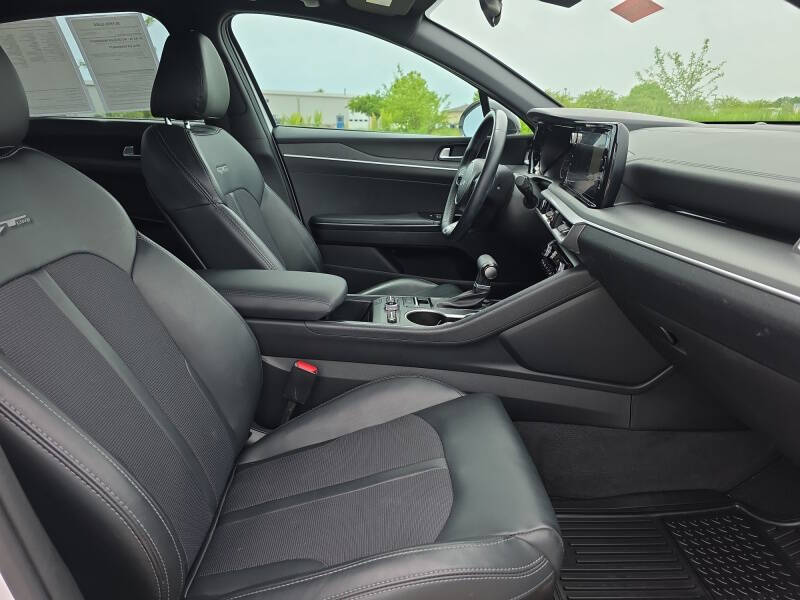 2022 Kia K5