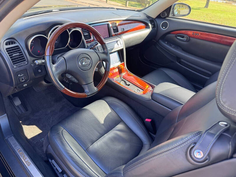 2004 Lexus SC 430