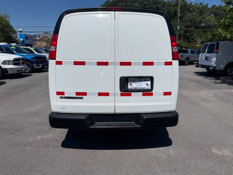 2020 Chevrolet Express 2500
