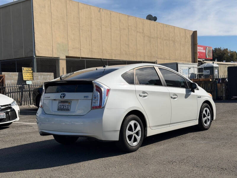 2012 Toyota Prius Three