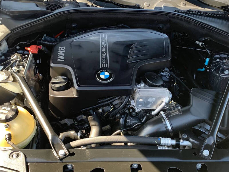 2016 BMW 5 Series 528i