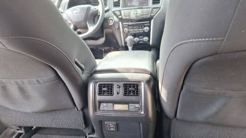 2018 Nissan Pathfinder S