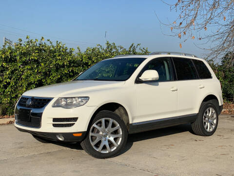 2009 Volkswagen Touareg 2 for sale at Auto Hub, Inc. in Anaheim CA