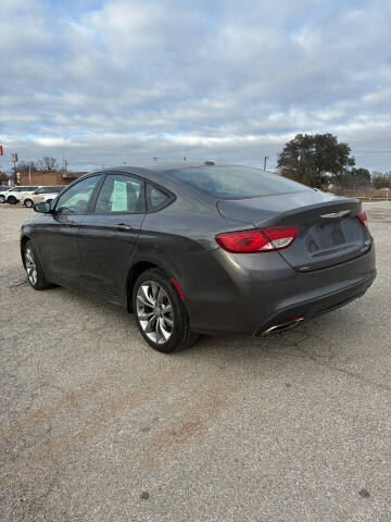2015 Chrysler 200 S