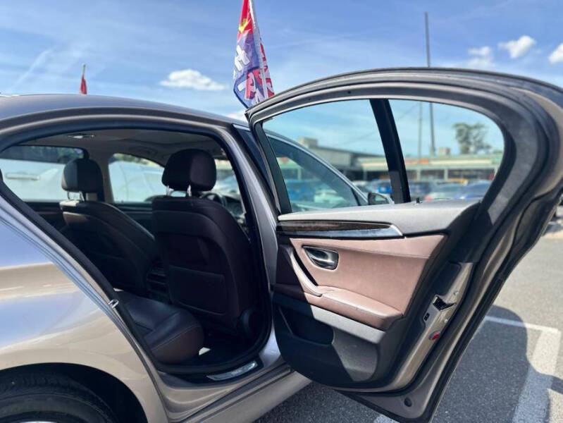 2015 BMW 5 Series 528i xDrive