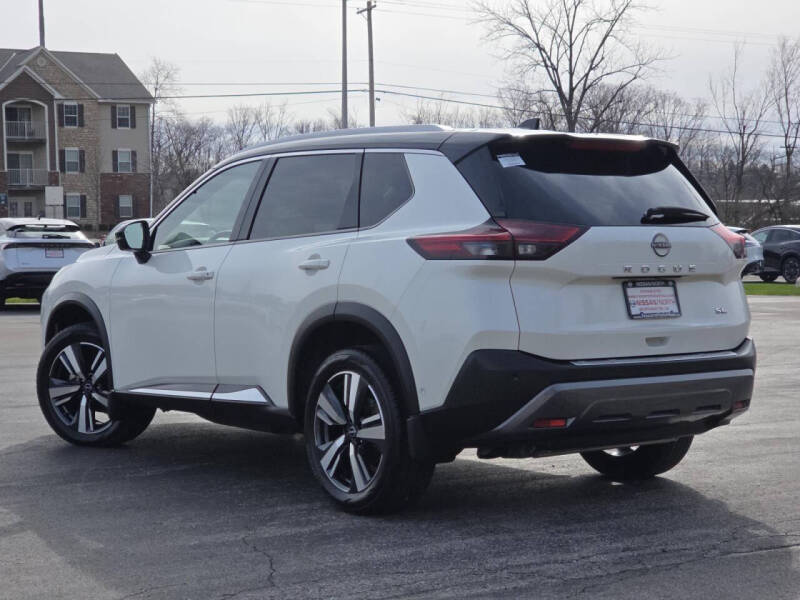 2023 Nissan Rogue SL