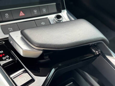 2024 Audi Q8 e-tron quattro Premium