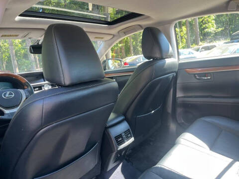 2013 Lexus ES 300h