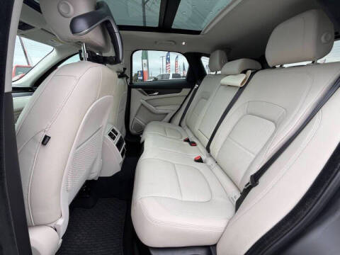 2022 Jaguar F-PACE P250 S