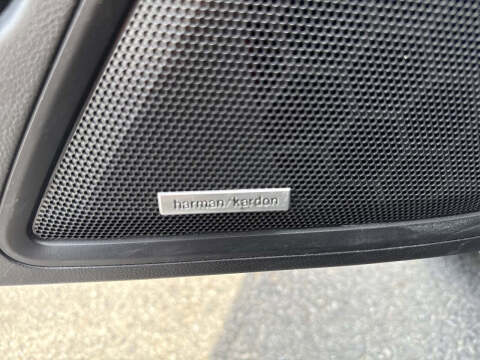 2023 Subaru Outback Touring