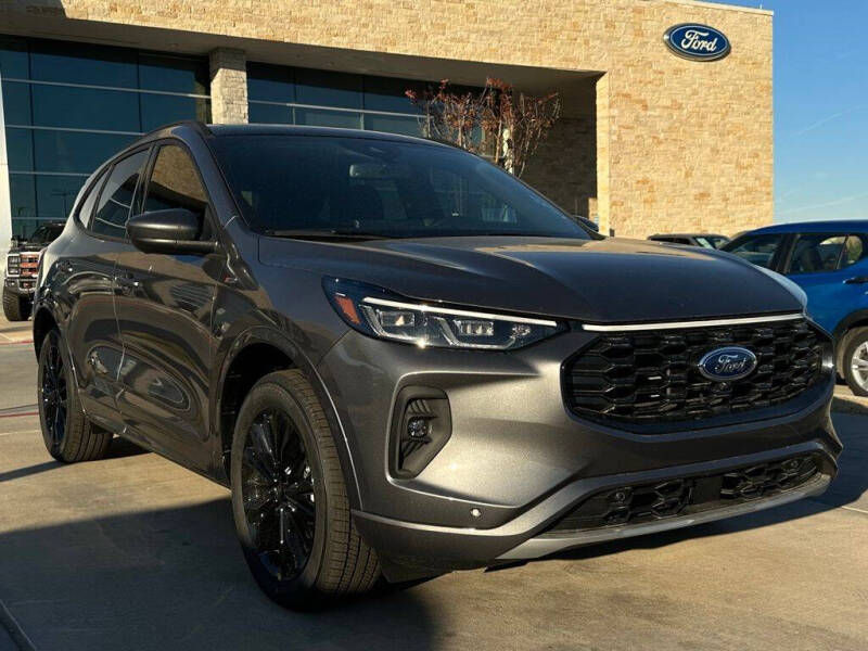 2026 Ford Escape ST-Line Elite