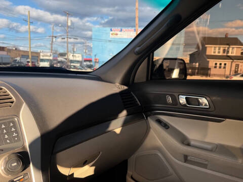 2013 Ford Explorer